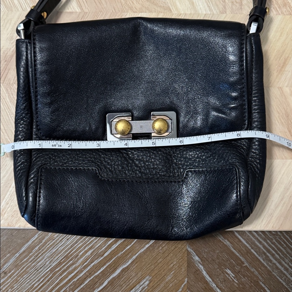 Marc by Marc Jacobs black leather crossbody bag! - Picture 5 of 6